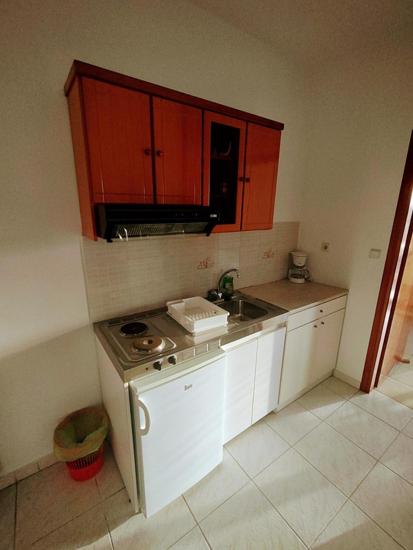 Captain Michalis Apartments Galatas  Номер фото