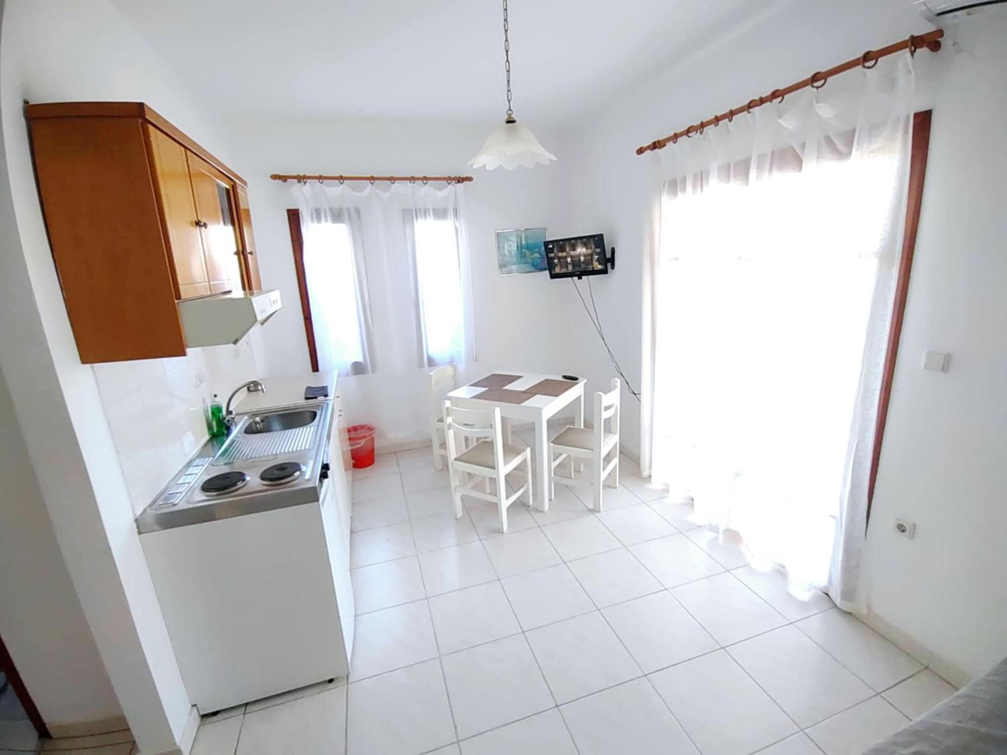 Captain Michalis Apartments Galatas  Екстер'єр фото