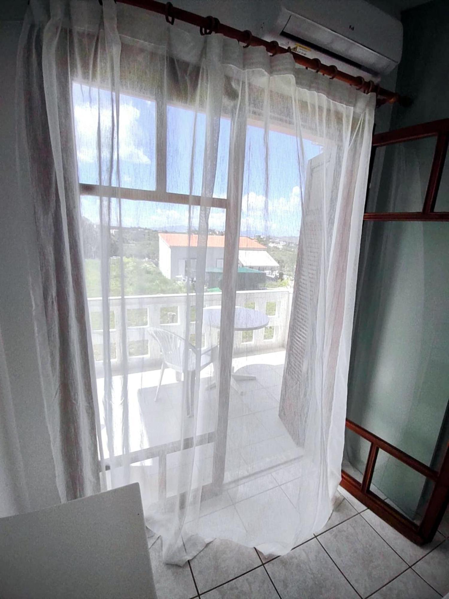 Captain Michalis Apartments Galatas  Екстер'єр фото